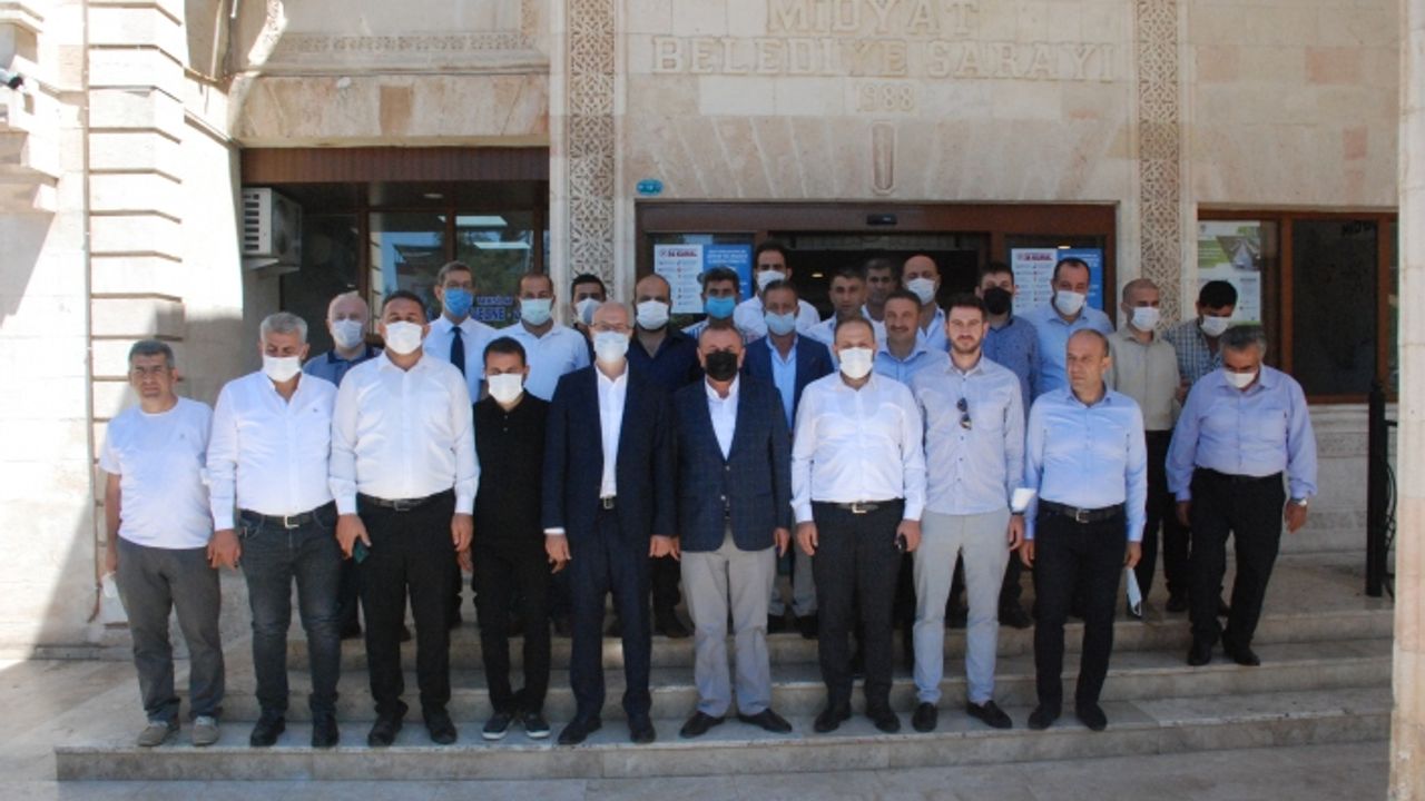 Milletvekili Dinçel Ve Belediye Başkanı Şahin’den Mahalle Ziyaretleri
