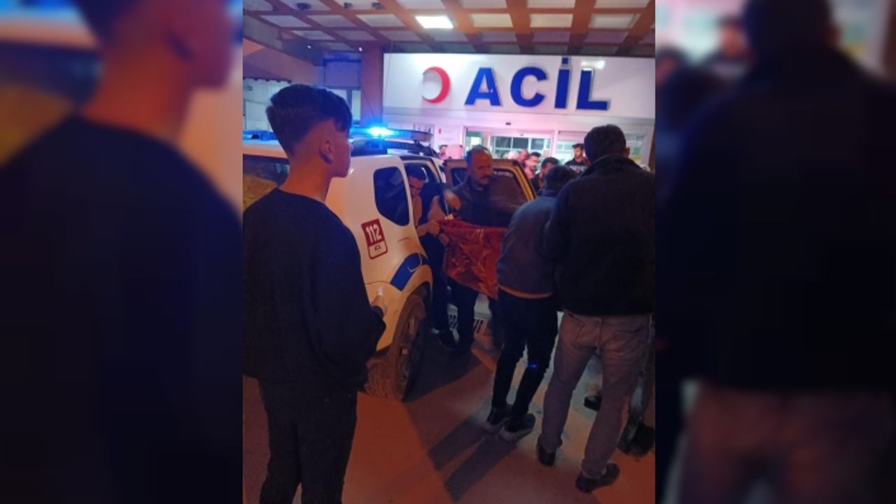 Şırnak'ta kalp krizi geçiren yolcuyu polis ekipleri hastaneye yetiştirdi