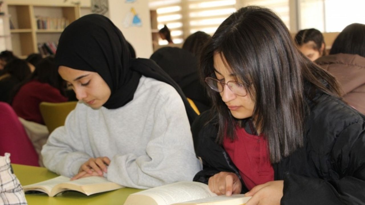 Şırnak'ta okul kütüphanelerindeki kitap sayısı 1 milyona ulaştı