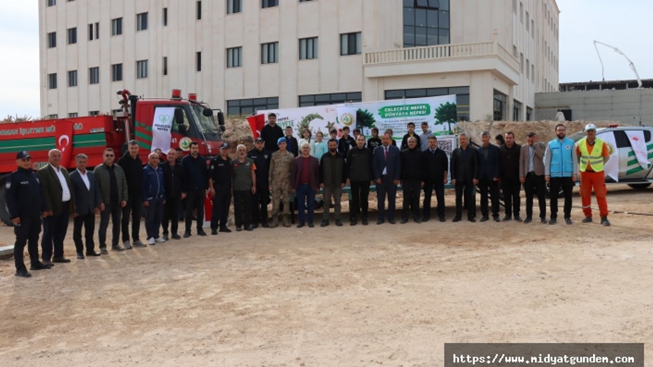 Midyat’ta Milli Ağaçlandırma Günü'nde fidanlar toprakla buluştu