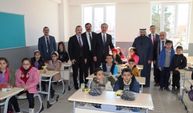 Midyat'ta Kuveyt Necat Derneği tarafından yaptırılan okulun açılışı gerçekleşti