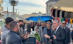 HÜDA PAR Midyat Belediye Başkan adayı Bozkurt semt pazarı esnafını ziyaret etti