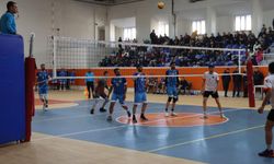 Midyat Belediyespor erkek voleybol takımı, maç hazırlıklarına başladı.