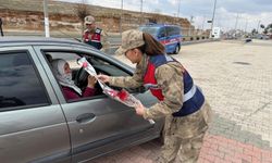 Mardin Jandarması Sahada! Şiddete Dur, Sevgiye Yol Ver