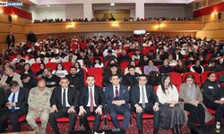 Midyat’ta Gençlere Yönelik Bilişim Suçları Konferansı Düzenlendi
