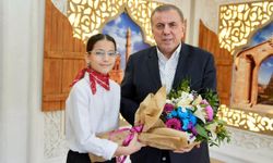 Minik Başkan Koltuğa Oturdu: 23 Nisan’da Anlamlı Devir  Teslim