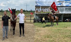 Midyat'ın Gururu: BABAALİ, Rahvan At Yarışları'nda Çifte Şampiyonluk Kazandı