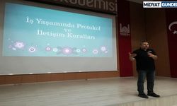 MARSU’da Kurumsal İletişim Dersi