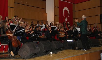 Midyat'ta iki farklı korodan muhteşem konser