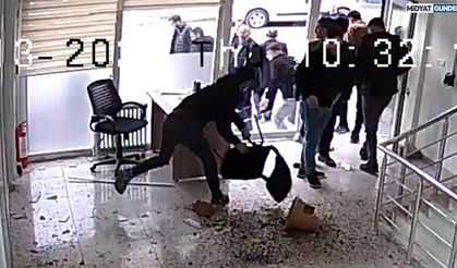 Çınar'da, Kaçak Elektrik Cezasına Öfkelenip Elektrik Şirketini Bastılar