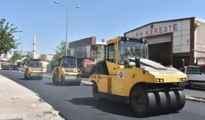 Diyarbakır Bağlar'daki 7 bulvar ve cadde asfaltla yenilendi