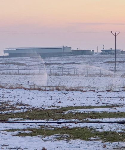 Karla Kaplı Arazide Kaçak Elektrikle Sulama!