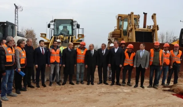 Mardin-Midyat kara yolunda yol çalışmalarına başlandı