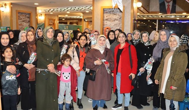 AK Partili kadınlardan Başkan Şahin’e tam destek