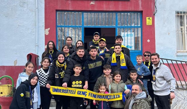 MAÜ’lü Genç Fenerbahçeliler Minik Yüreklere Dokundu