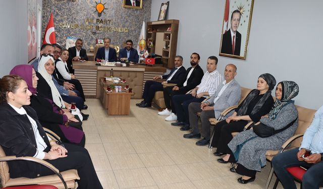 Yusuf Coşkun’dan AK Parti Savur Teşkilatına Ziyaret