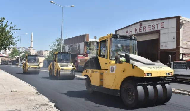 Diyarbakır Bağlar'daki 7 bulvar ve cadde asfaltla yenilendi