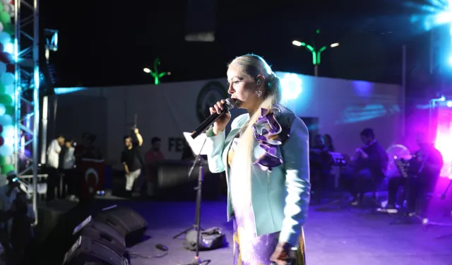 Yeşilli Kiraz Festivali'nde Niral Ünsal'dan Gazze vurgusu
