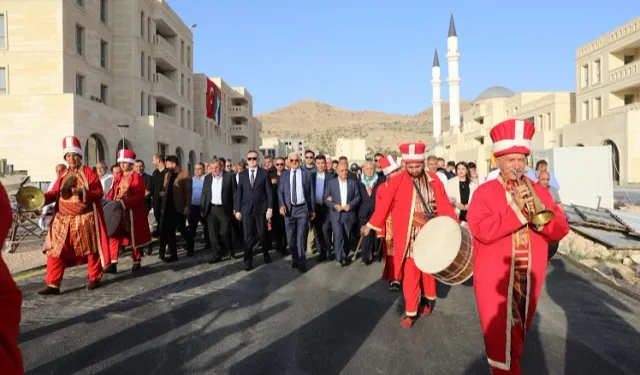 "Yeşilli Uluslararası Kültür Sanat ve Kiraz Festivali" başladı