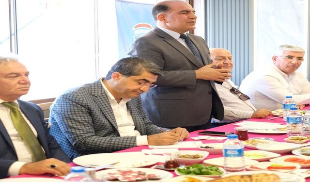 Nevaf Kılıç: Mersin Ana Ticaret Kapısı Olmalı