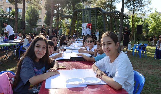 Çocuklarla Resim Etkinliği Düzenledi