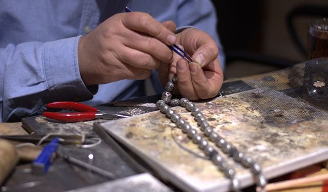 MAÜ'de Tespih Ustaları Akademide Yetişecek
