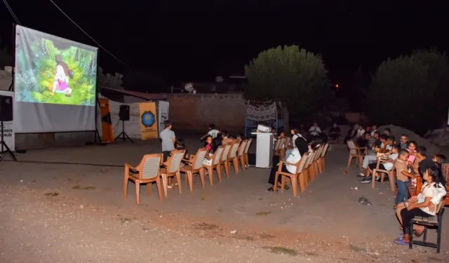Açık Hava Film Gösterimleri çocuklardan ilgi görüyor