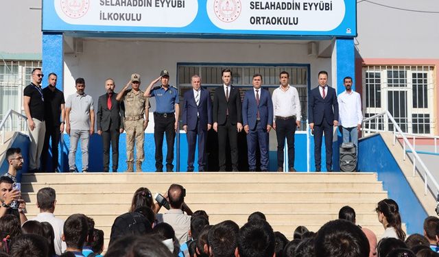 Midyat’ta 2025-2026 Eğitim-Öğretim Yılı Törenle Başladı