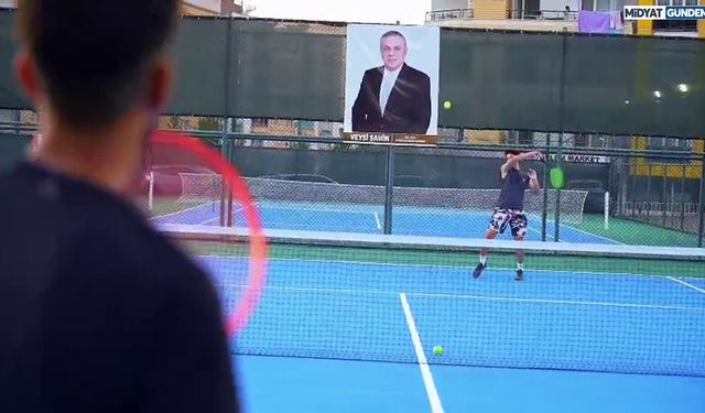 Midyat’ta Master Tenis Turnuvası Heyecanı