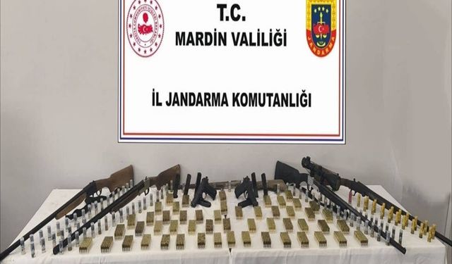 Derik'te  Silah ve Mühimmat Kaçakçılarına Operasyon