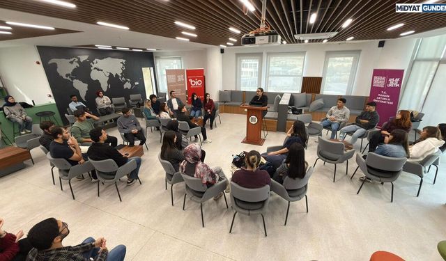 MAÜ’de Bilim Kafe Etkinliklerinin Üçüncüsü Düzenlendi