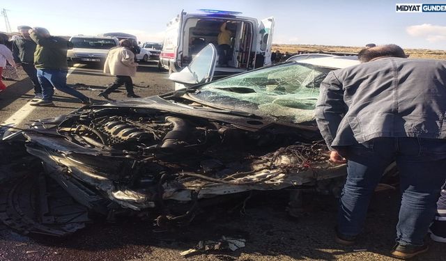 Midyat–Dargeçit Yolunda Çift Taraflı Trafik Kazası: 2 Yaralı