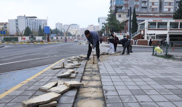 Mardin Büyükşehir Belediyesi Engelli Yolları Yeniliyor