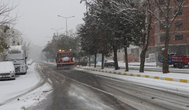 Mardin’de Kar Esareti: Okullar Tatil Edildi, İdari İzin Kararı Alındı