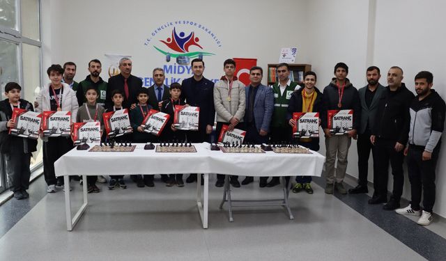 Midyat'ta Yeşilay Turnuvası’nda Ödüller Sahiplerini Buldu