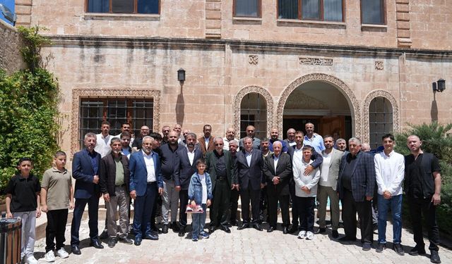 Midyat’ta Bayramlaşma Geleneği Şahinler Konağı’nda Yaşatılıyor