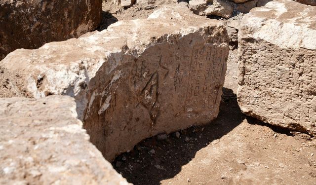 Midyat’ta 1600 Yıllık Gizem! Süryanice Kitabeler Bulundu