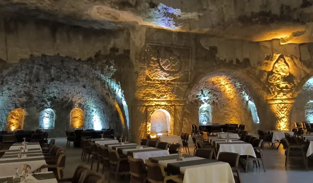 Mardin'de 15 yıllık emek: Kayaları oyup 400 kişilik dev mağara restaurant açtı!