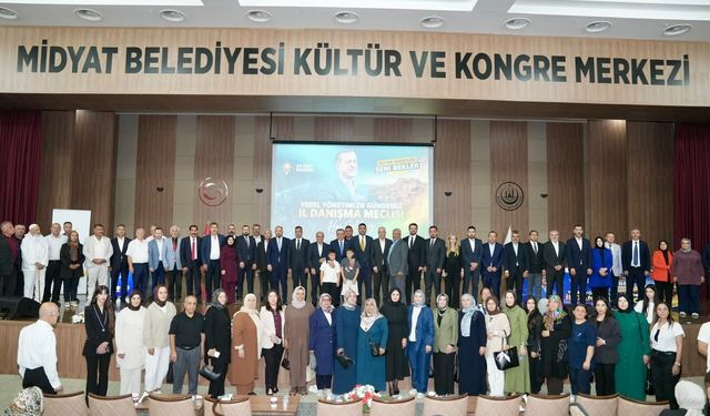 AK Parti Mardin Genişletilmiş İl Danışma Meclisi Midyat’ta Toplandı