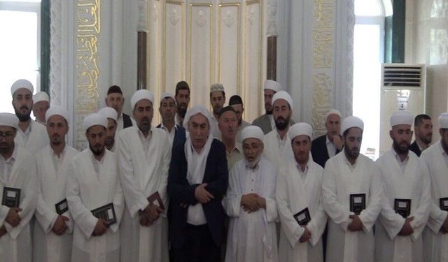 Midyat’ta Asırlık Medrese Geleneği: 31 Yeni "Mele" İcazetini Aldı