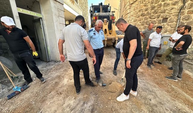 Savur Belediye Başkanı Hamidi, Safa Mahallesi’ndeki Yol Çalışmalarına Katıldı