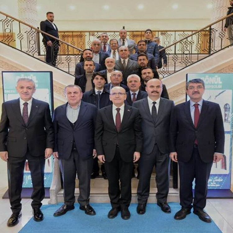 Bakan Şimşek Midyat’ta Belediye Çalışmalarını İnceledi