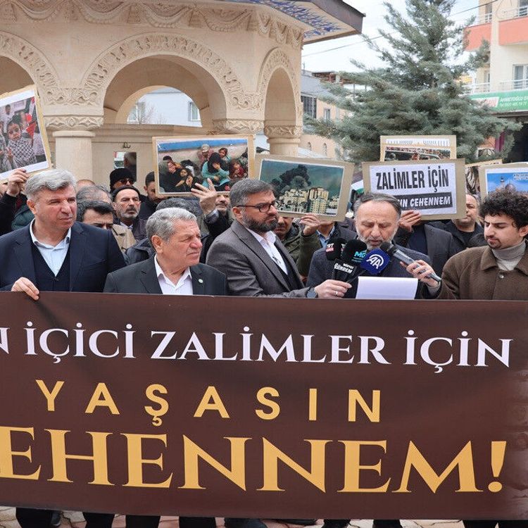 Midyat’ta ABD ve İsrail’in İran’a yönelik saldırıları protesto edildi