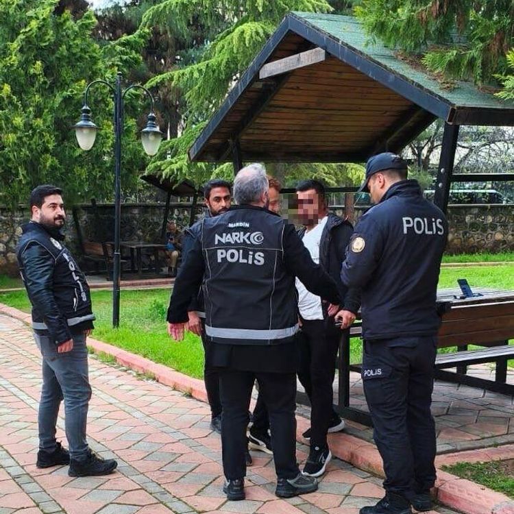 Midyat’ta Parklarda Narko Denetimi