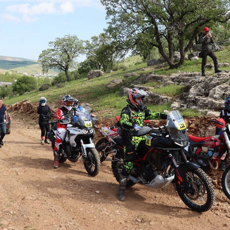 Savur’un Sarp Dağlarında Nefes Kesen Mücadele: "Sky Adventure" Devam Ediyor
