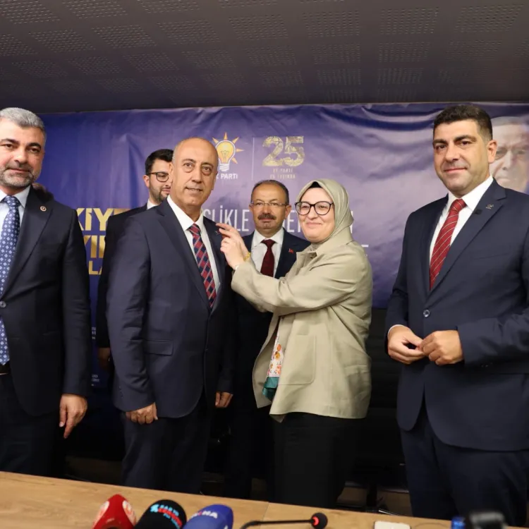 YRP Mardin İl Başkanı Mahmut Özer AK Parti''e katıldı