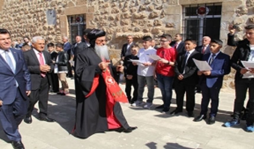 Süryaniler Midyat’ta Paskalya Bayramını Kutladı