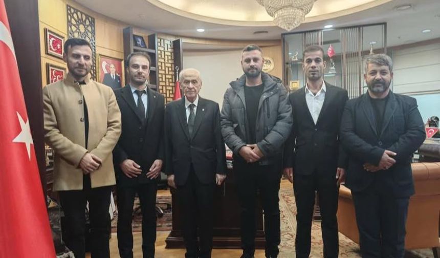 Başkan Bahçeli’ye Anlamlı Ziyaret: Midyat’tan Birlik ve Kardeşlik Mesajı