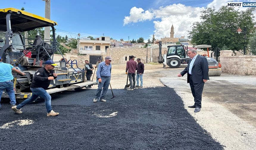Başkan Şahin’den Ulu Cami Mahallesi’ne Asfalt İncelemesi
