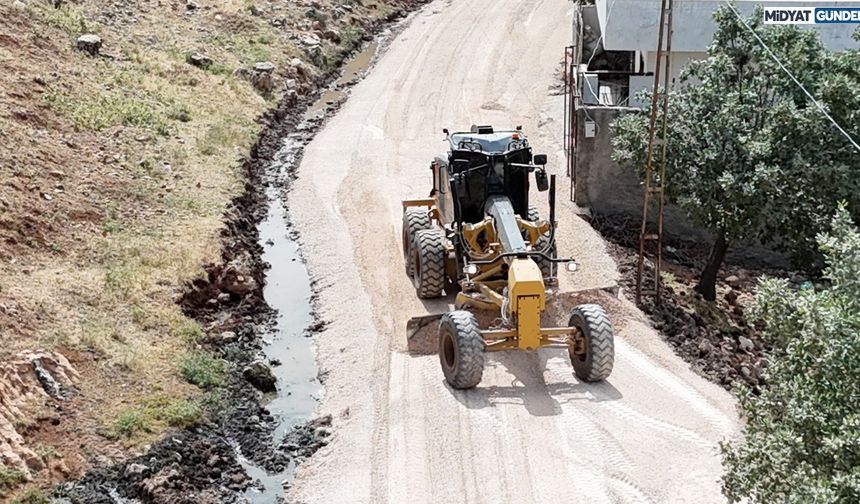 Mardin’de 20 yıldır yapılmayan yolu Büyükşehir Belediyesi yapıyor